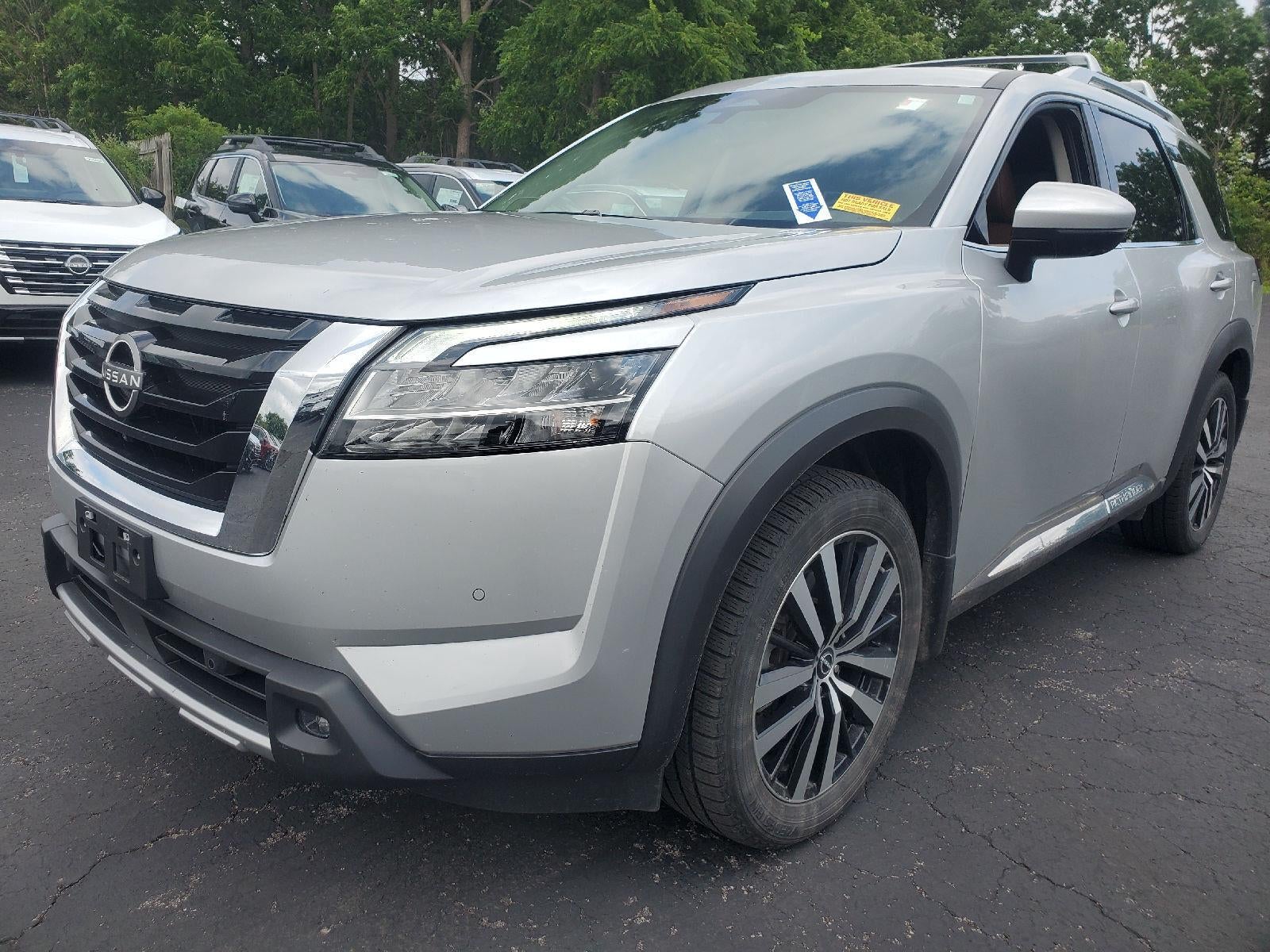 2023 Nissan Pathfinder Platinum