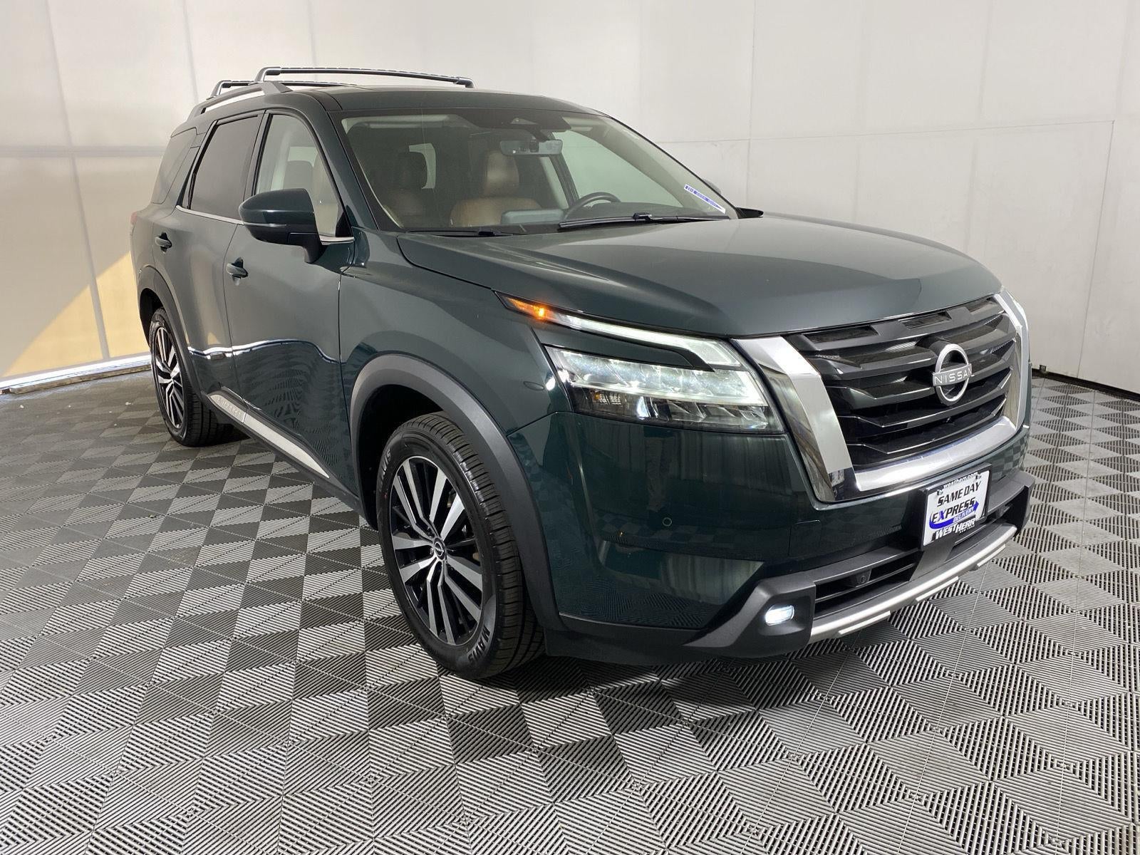 2023 Nissan Pathfinder Platinum