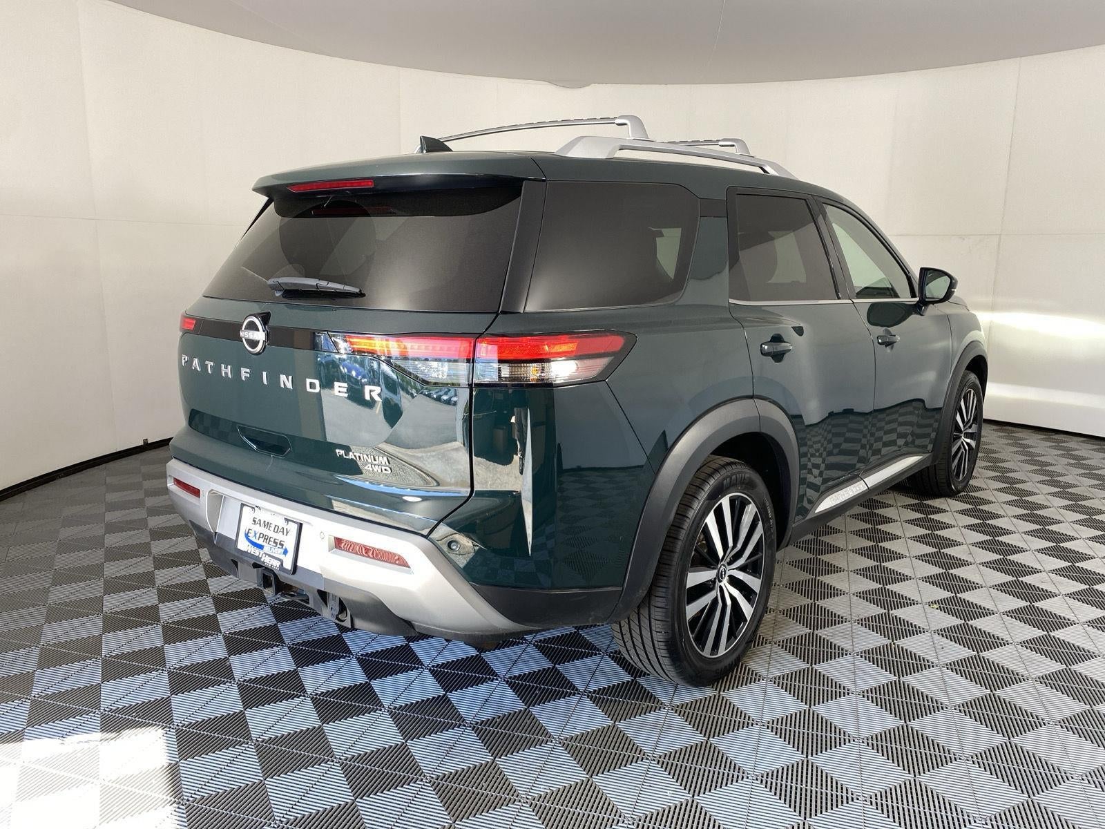 2023 Nissan Pathfinder Platinum