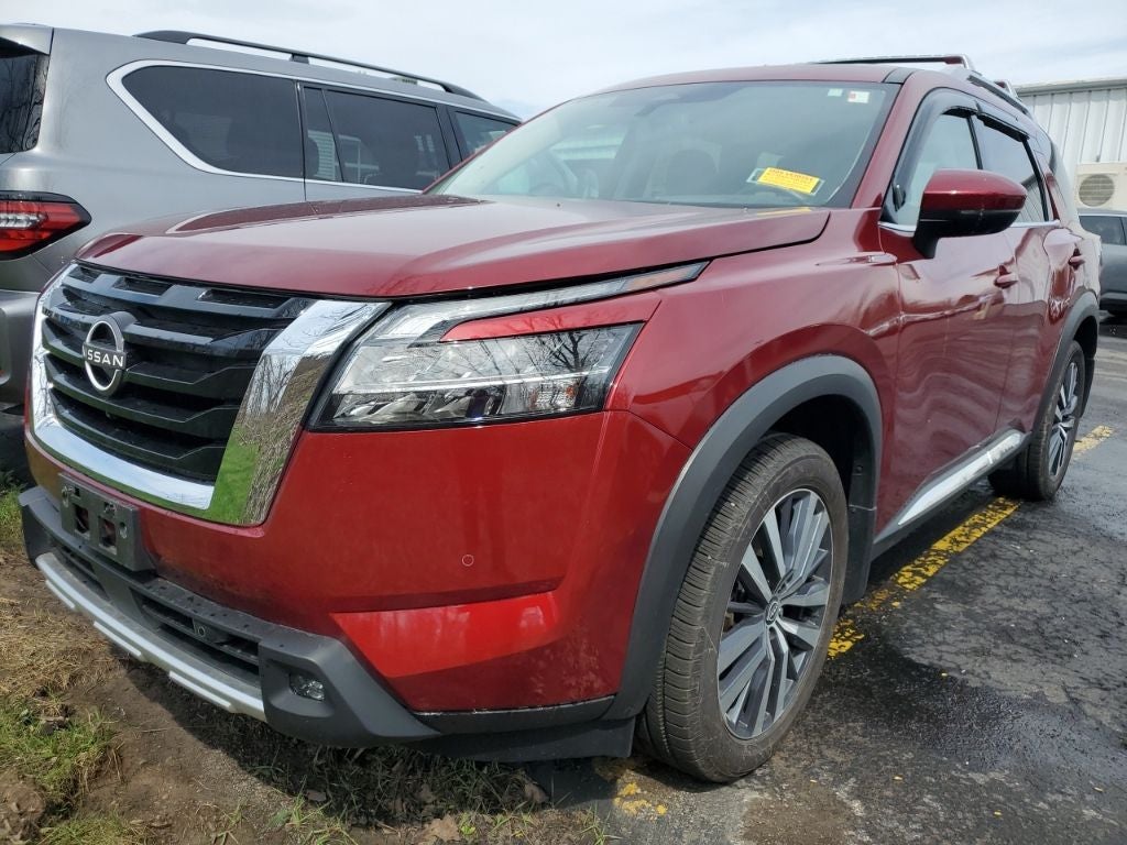 2022 Nissan Pathfinder Platinum