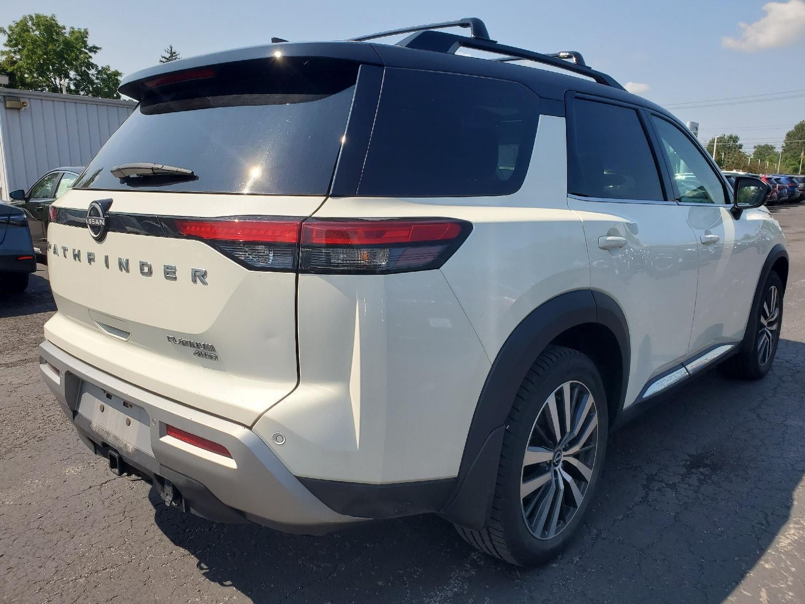 2022 Nissan Pathfinder Platinum