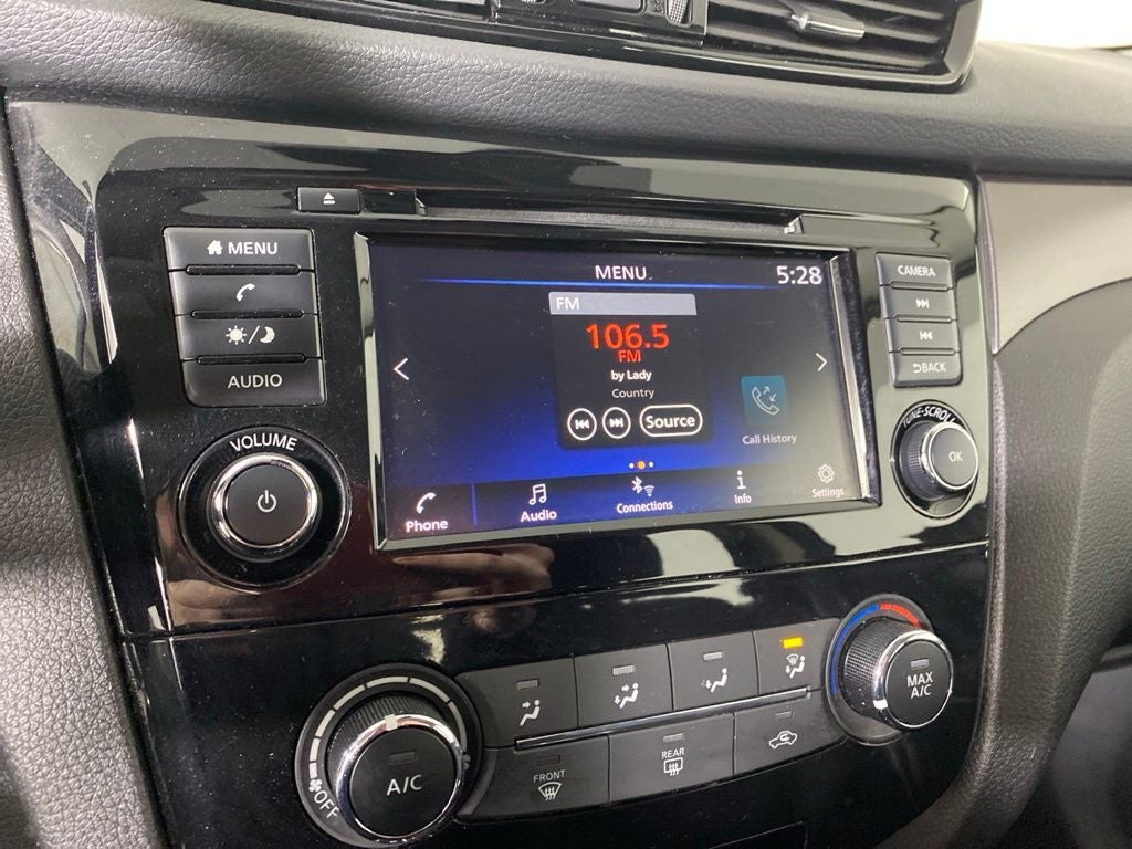 2022 Nissan Rogue Sport S
