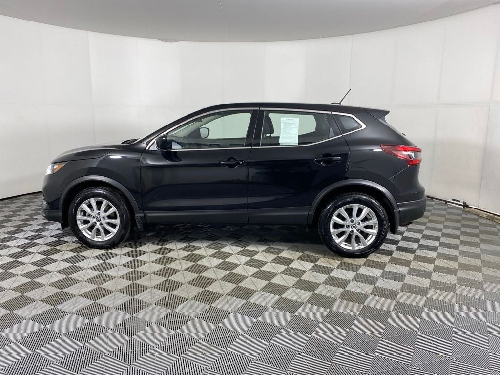 2022 Nissan Rogue Sport S