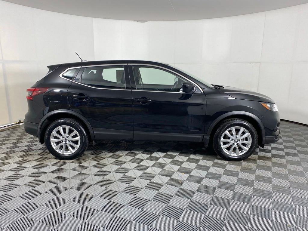 2022 Nissan Rogue Sport S