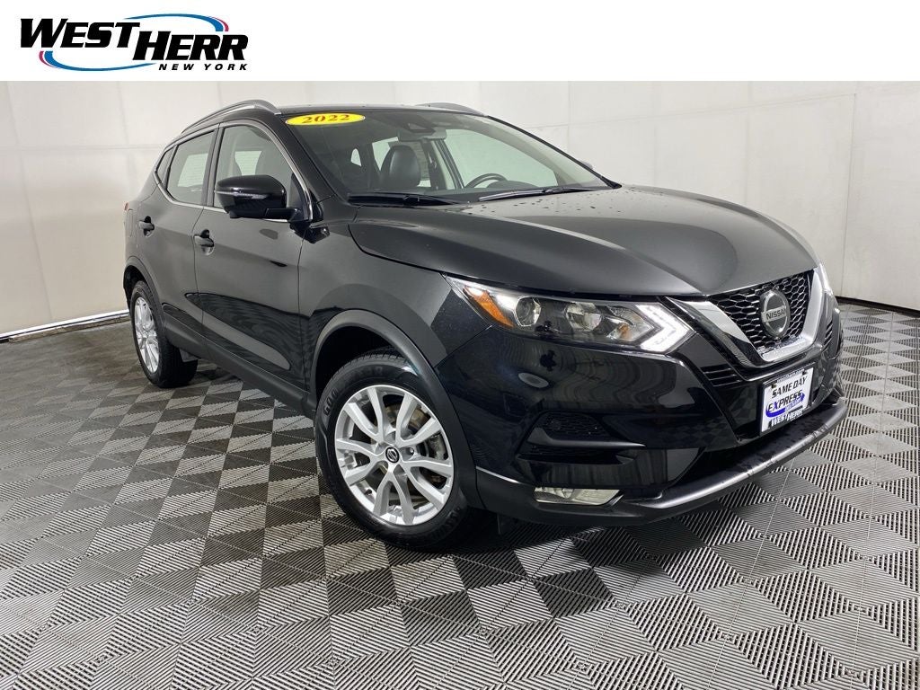 2022 Nissan Rogue Sport SV