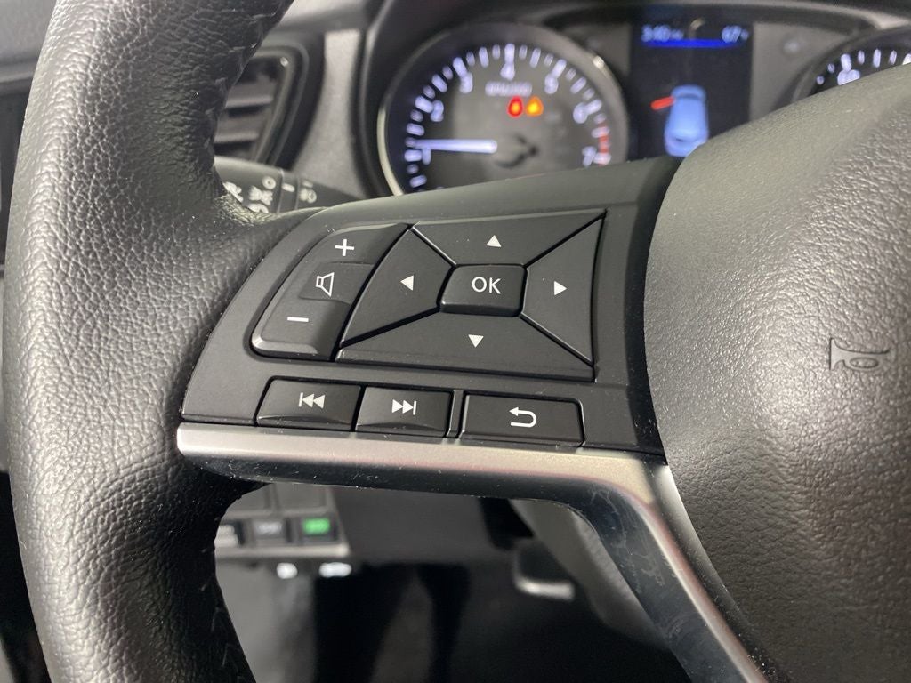 2022 Nissan Rogue Sport SV