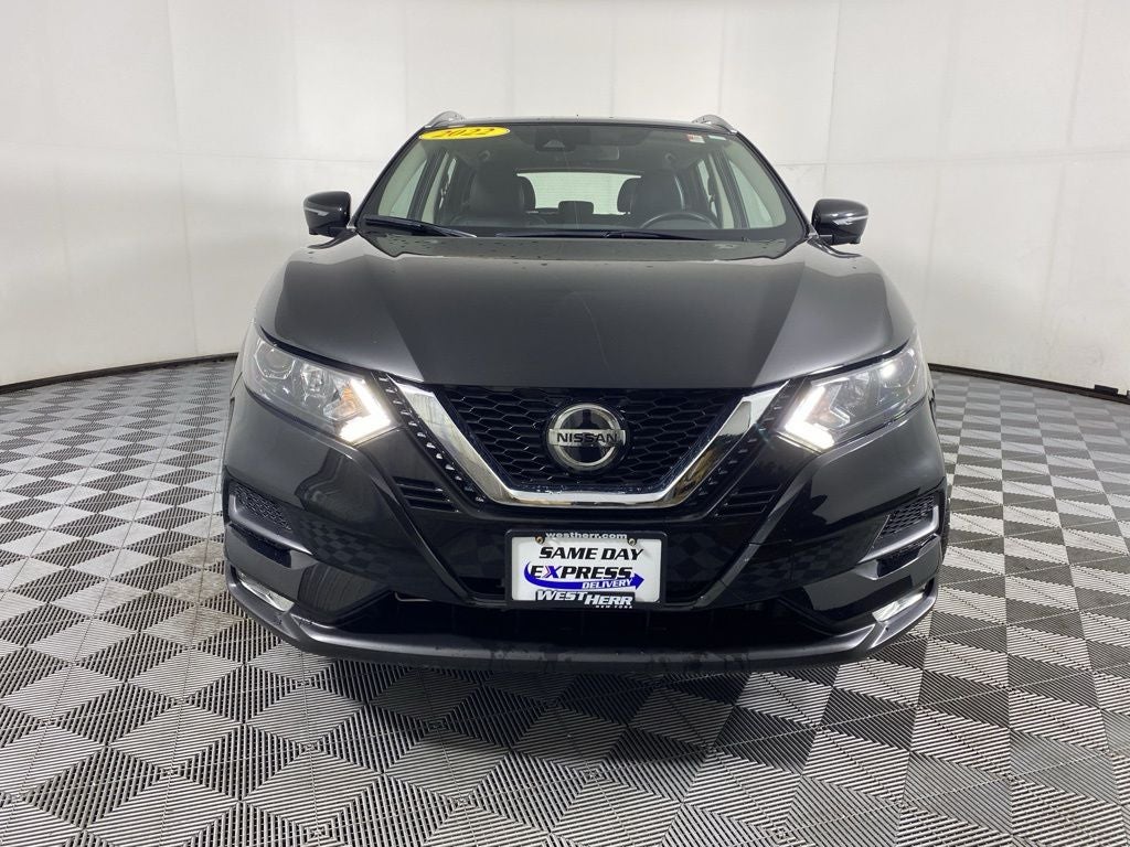 2022 Nissan Rogue Sport SV