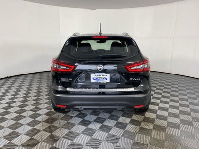 2022 Nissan Rogue Sport SV