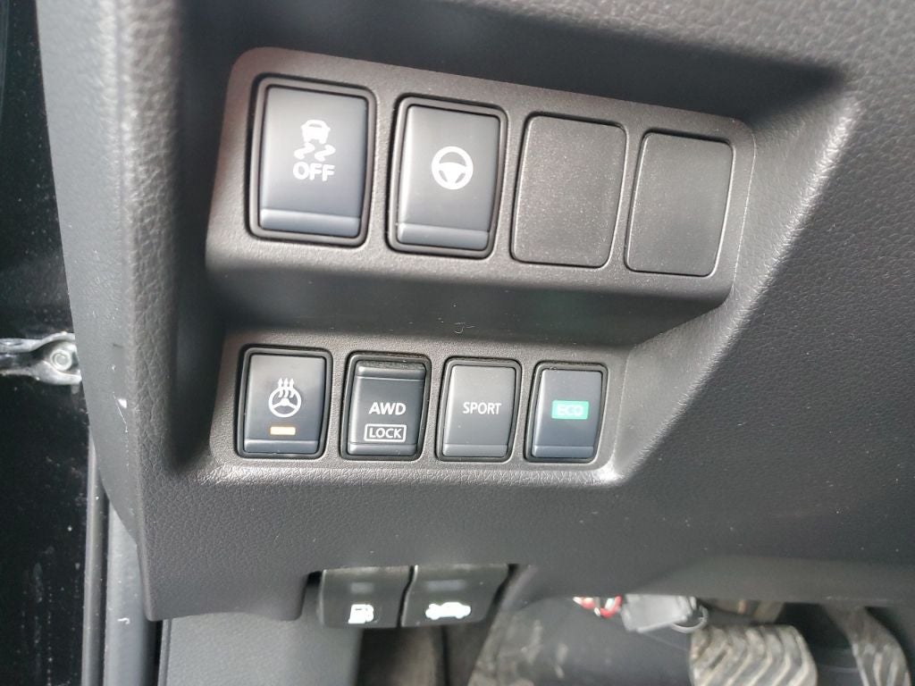 2022 Nissan Rogue Sport SL