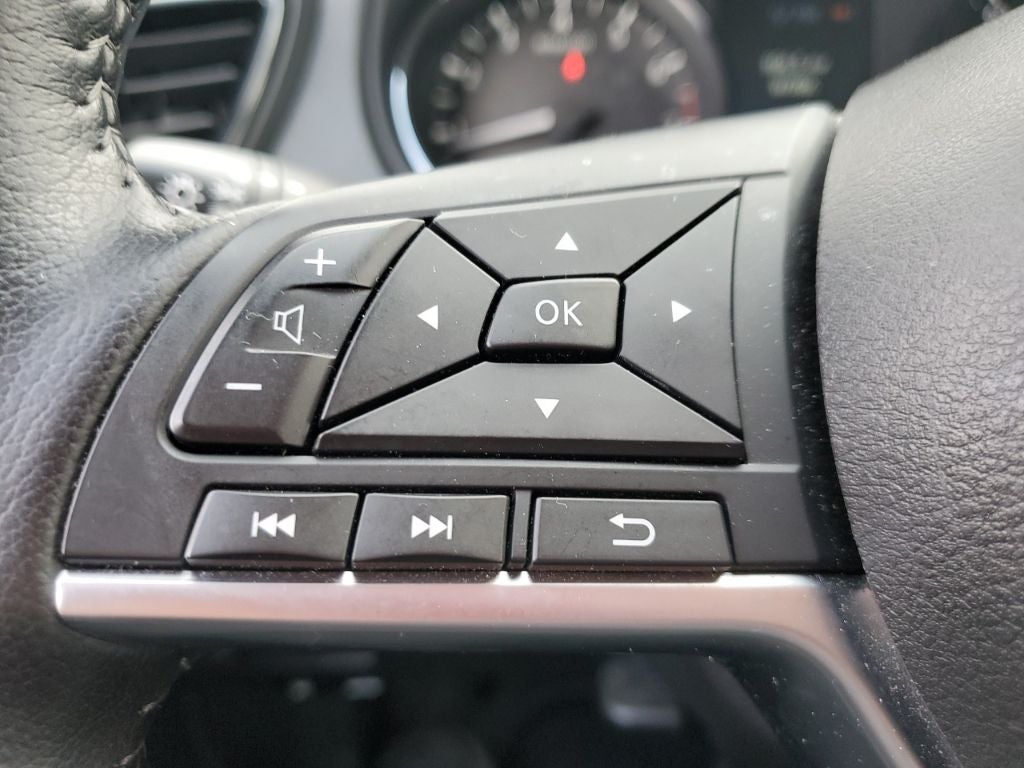 2022 Nissan Rogue Sport SL