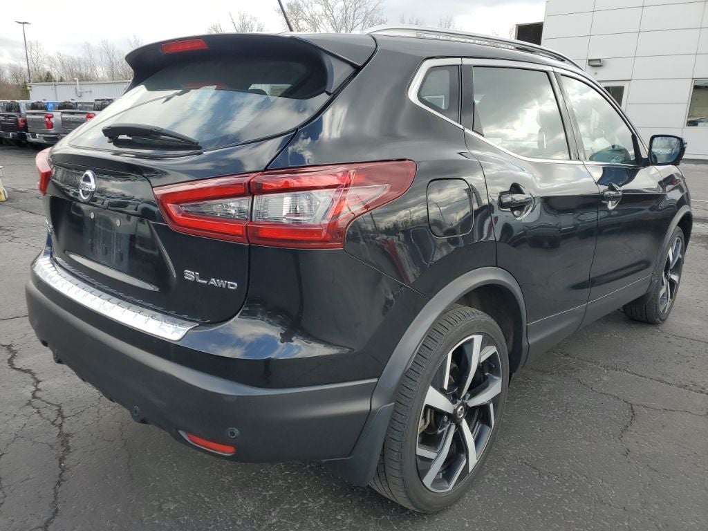 2022 Nissan Rogue Sport SL