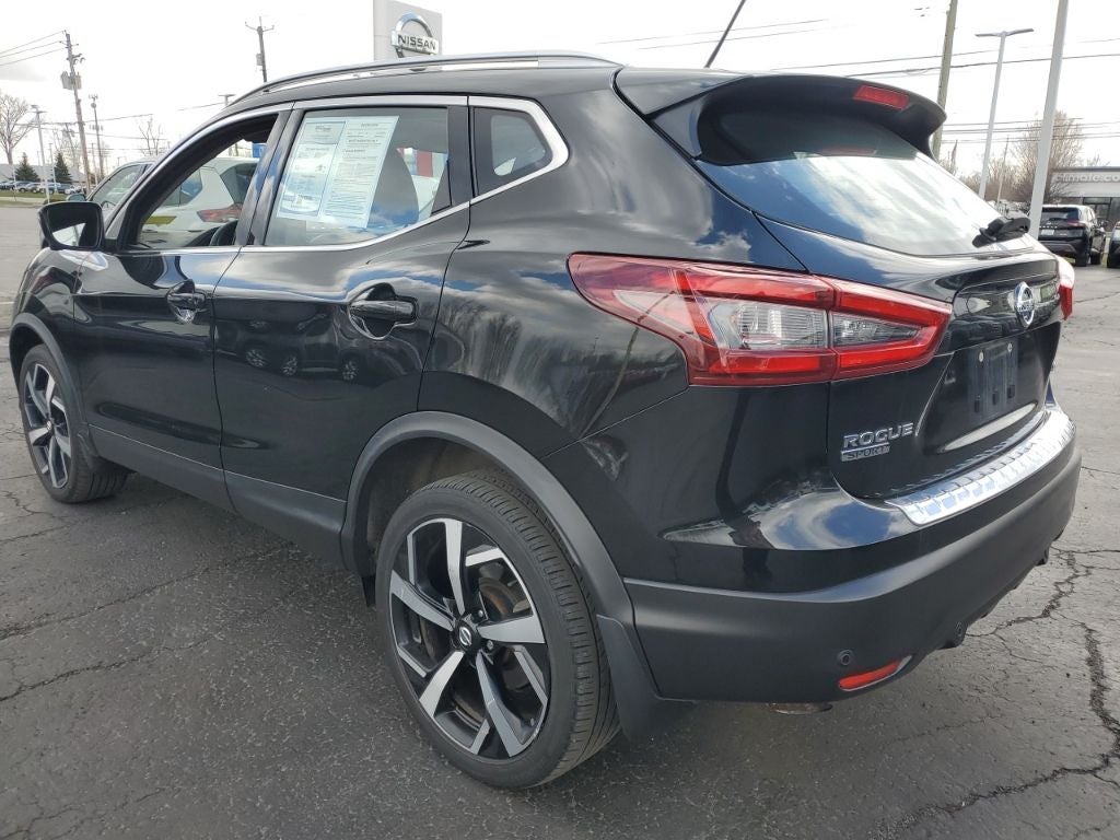 2022 Nissan Rogue Sport SL