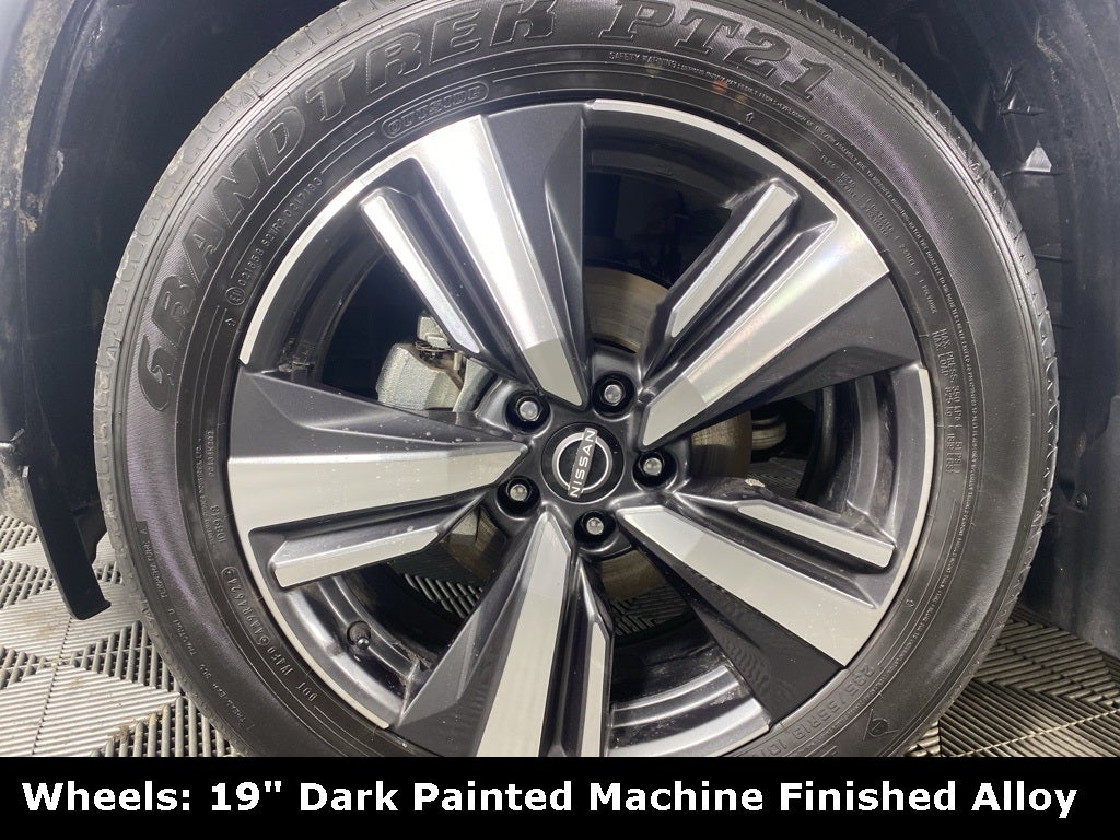 2025 Nissan Rogue SL