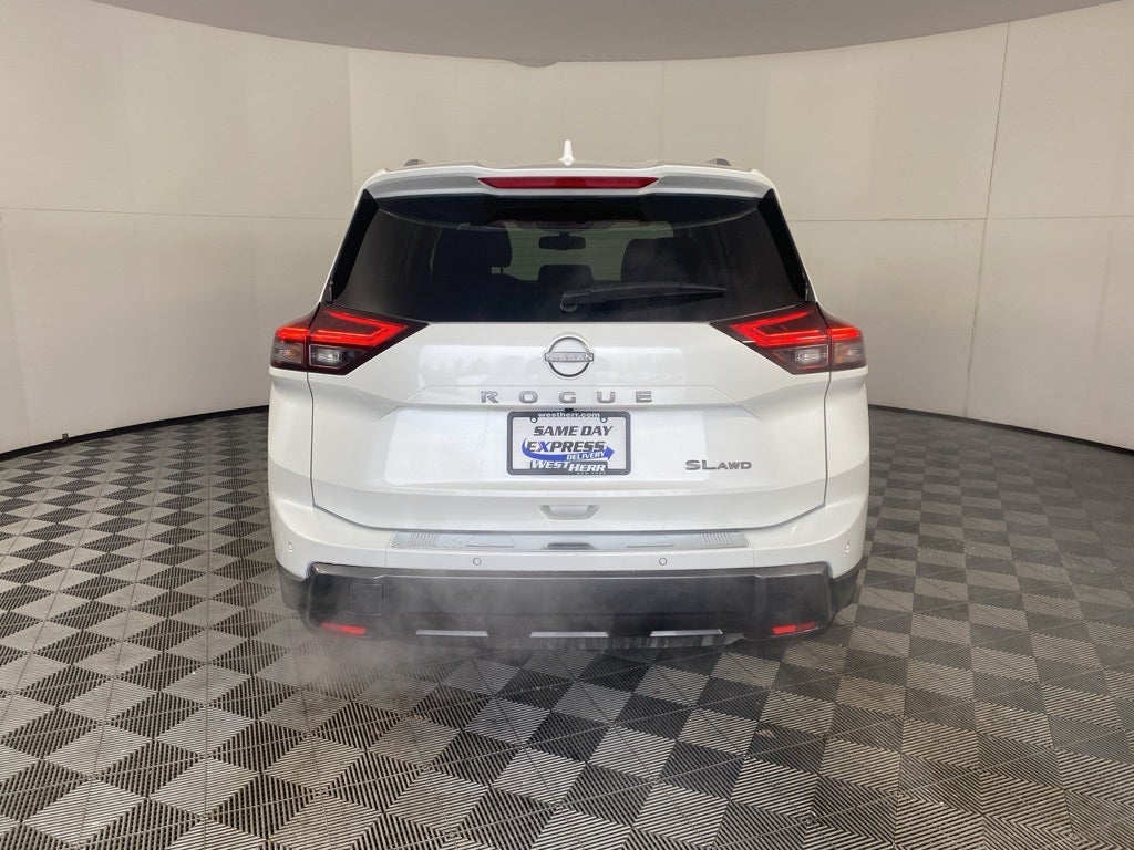 2025 Nissan Rogue SL