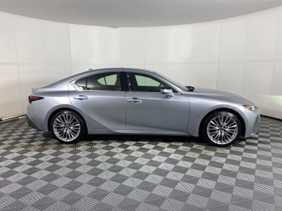 2024 Lexus IS 300