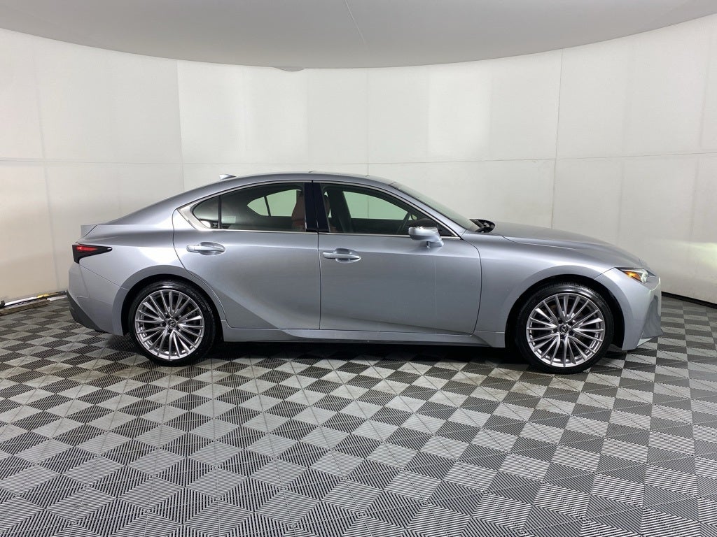 2024 Lexus IS 300