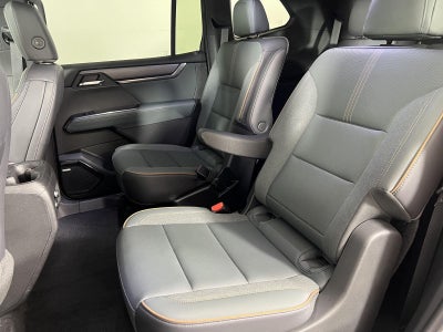 2025 GMC Acadia AWD AT4