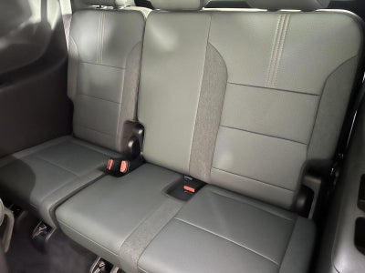 2025 GMC Acadia AWD AT4