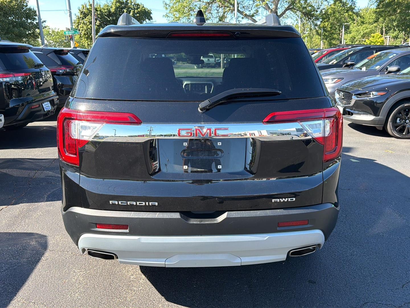2023 GMC Acadia SLE
