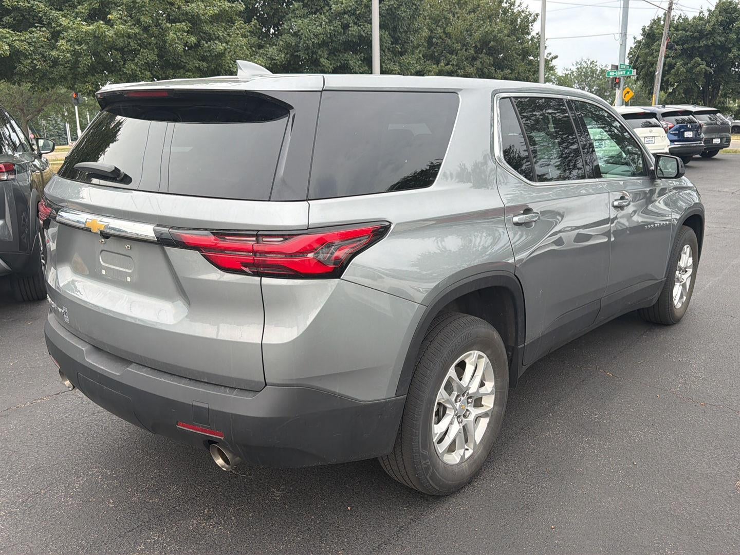 2023 Chevrolet Traverse LS