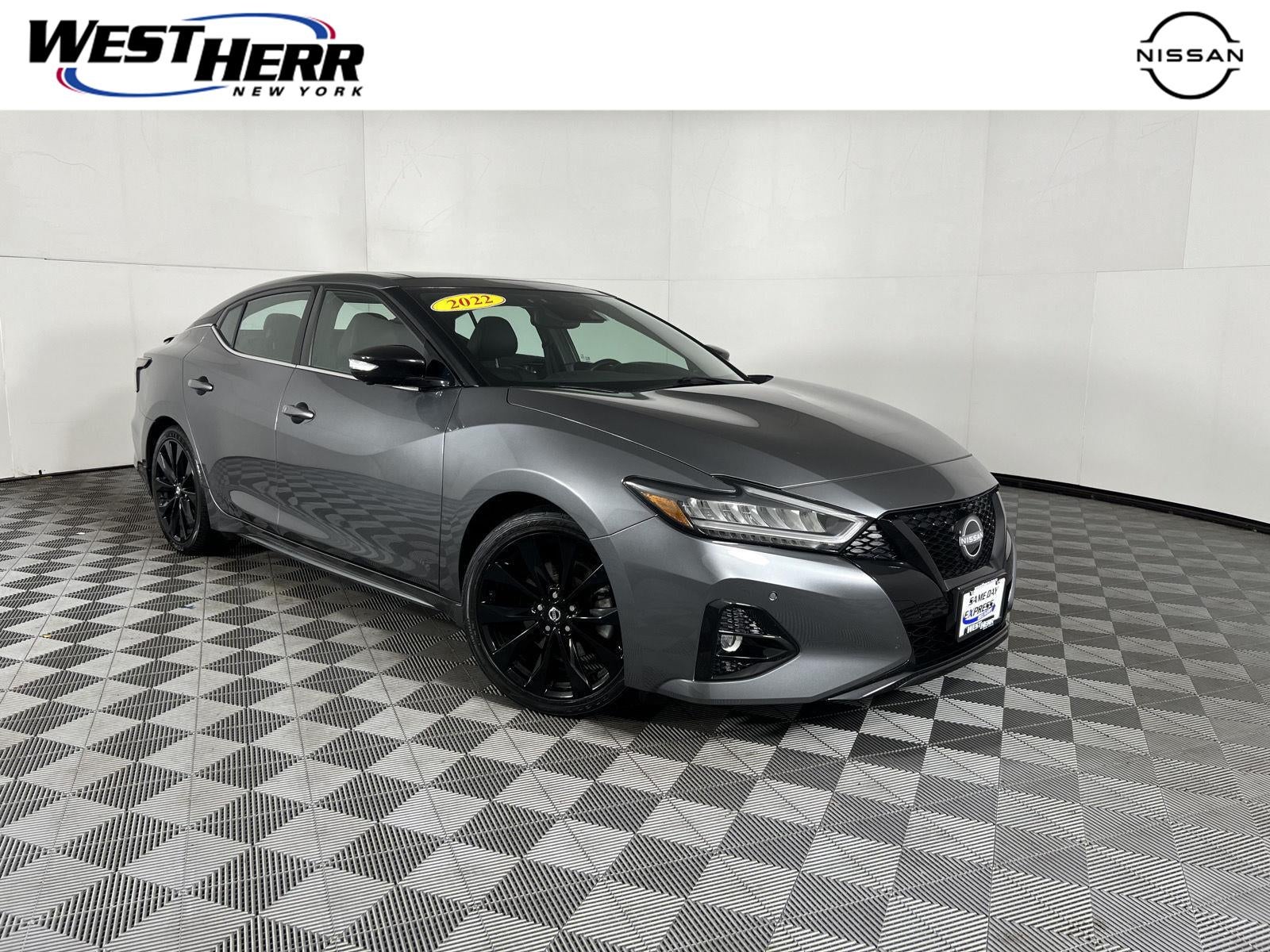 2022 Nissan Maxima SR