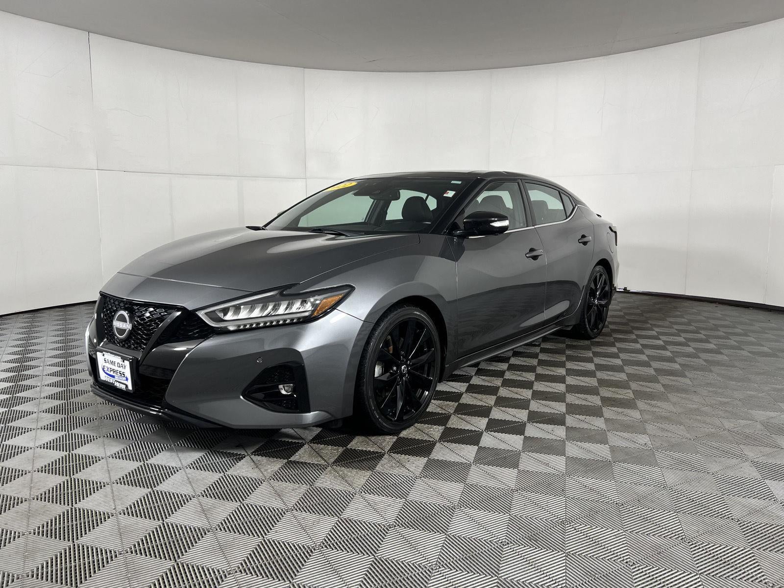 2022 Nissan Maxima SR