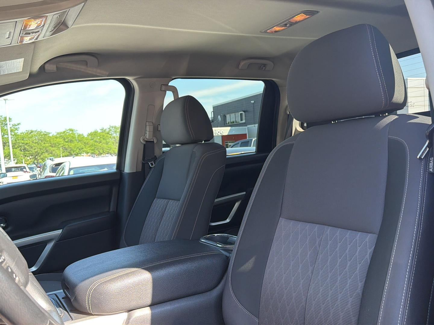 2021 Nissan Titan SV