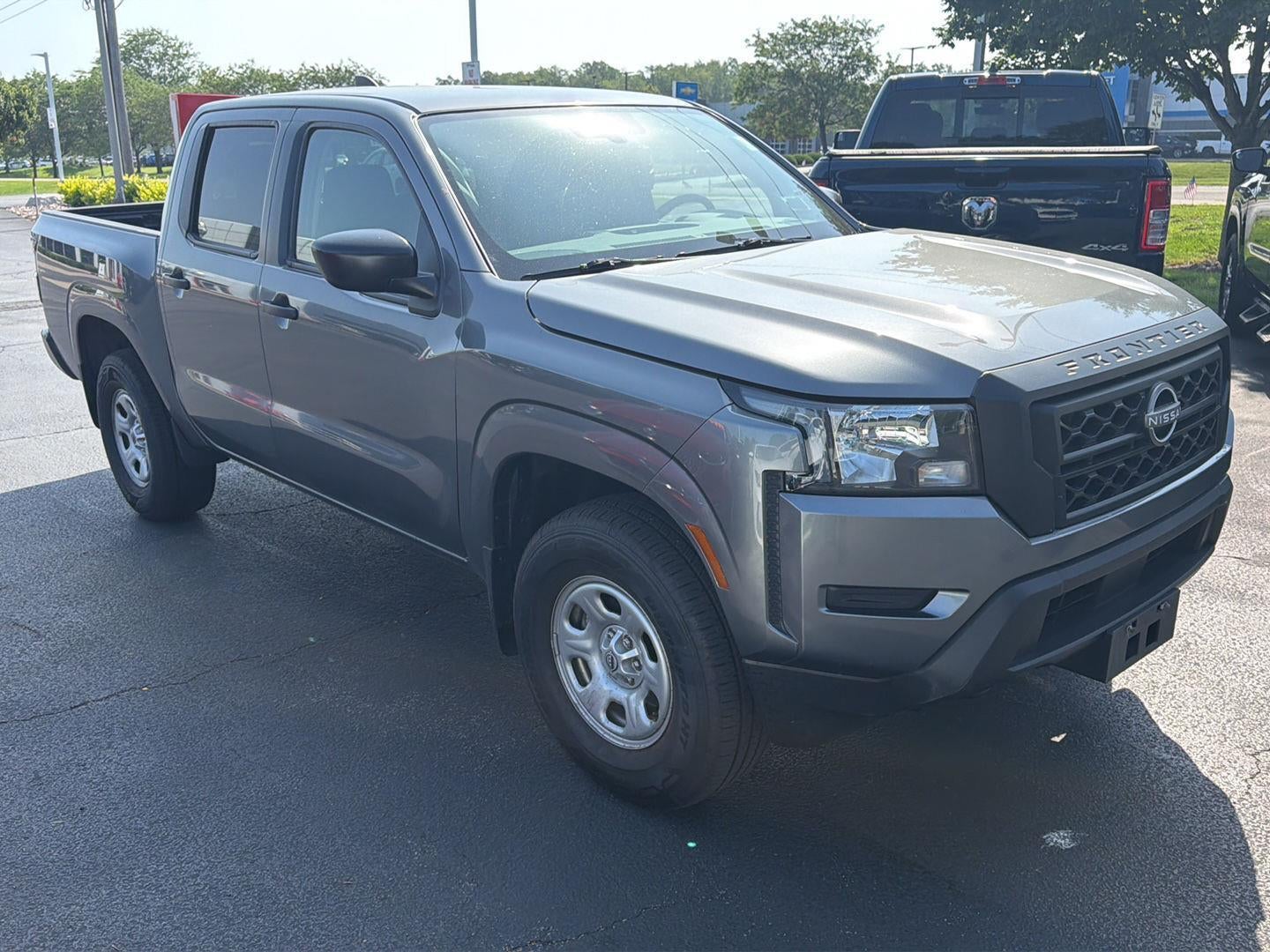 2022 Nissan Frontier S