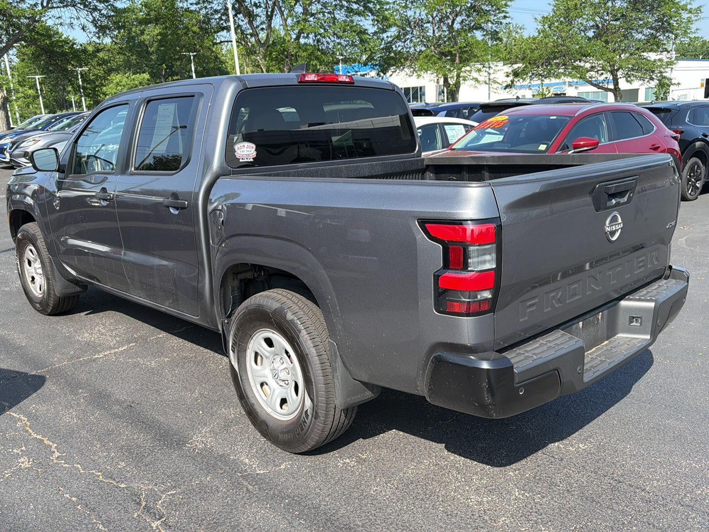 2022 Nissan Frontier S
