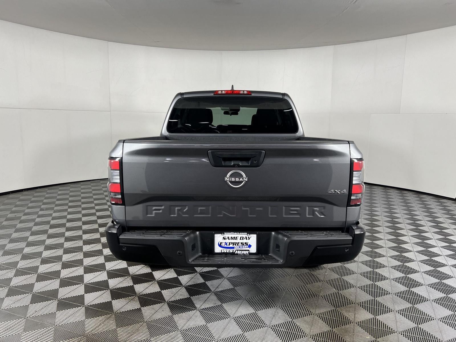 2022 Nissan Frontier S