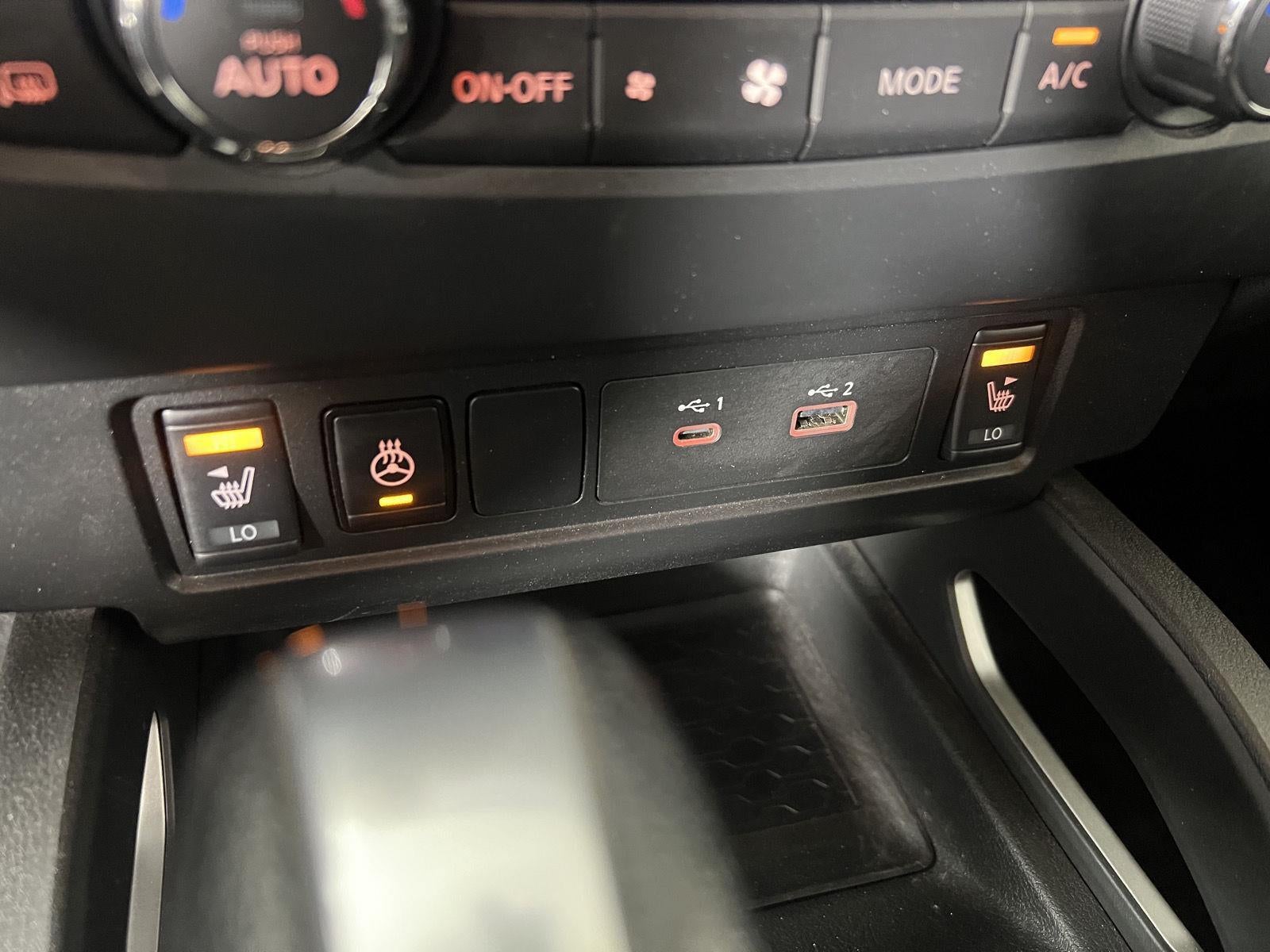 2023 Nissan Frontier SV