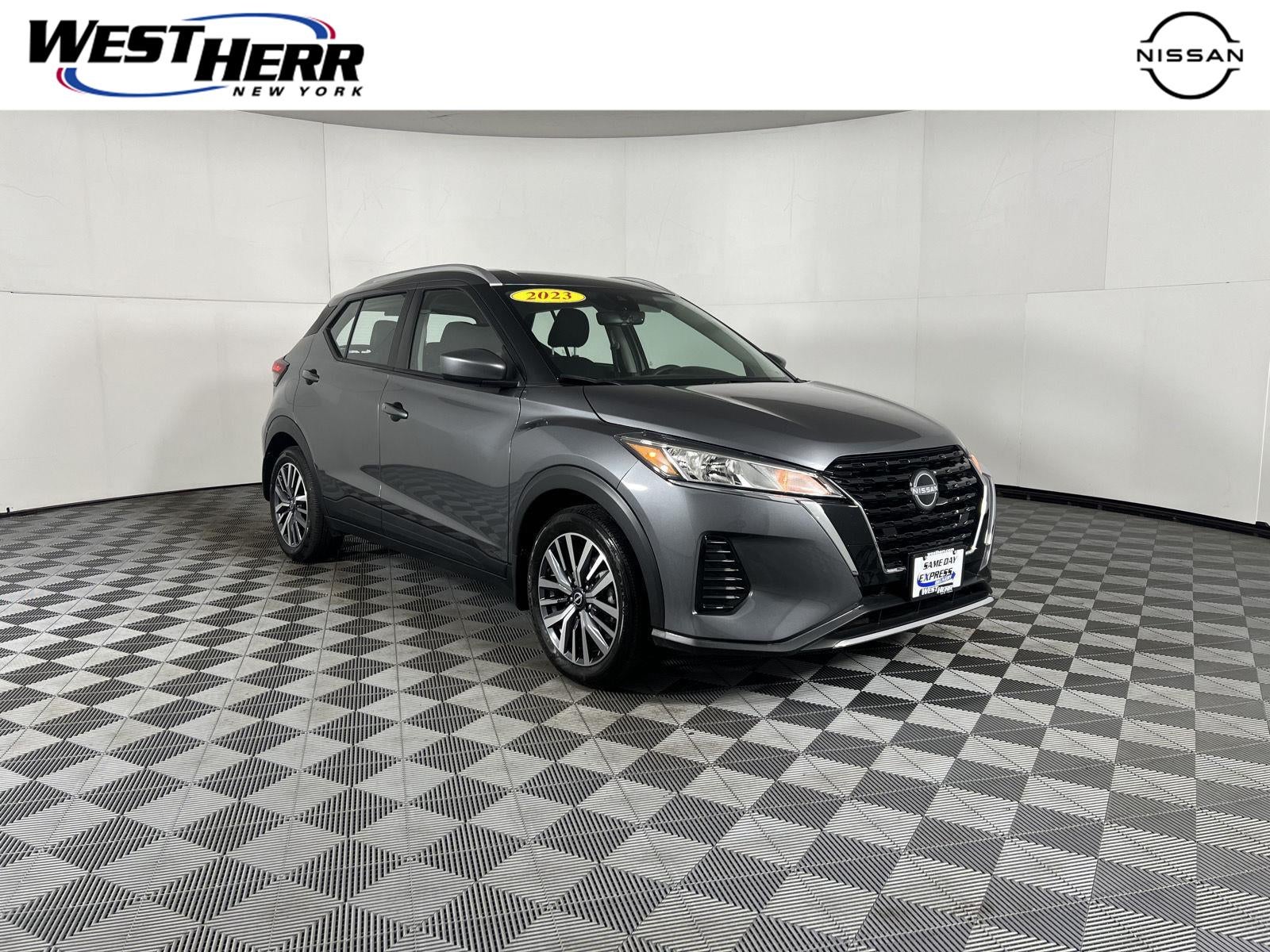 2023 Nissan Kicks SV
