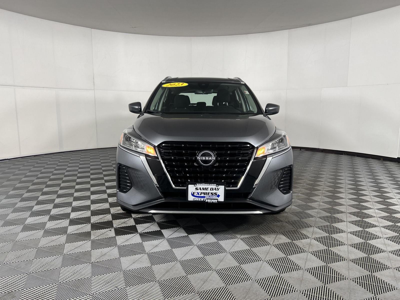 2023 Nissan Kicks SV