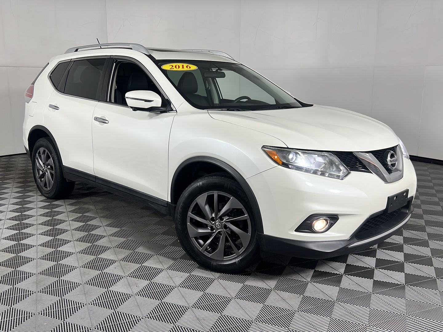 2016 Nissan Rogue SL