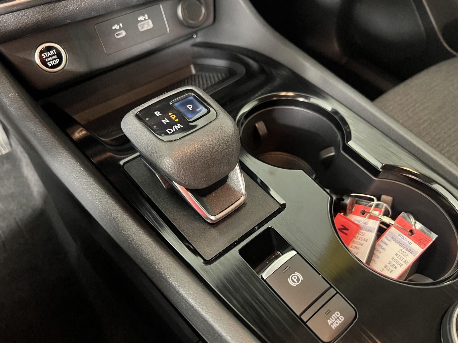 2022 Nissan Rogue SV