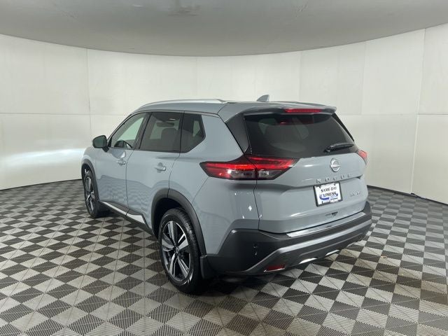2022 Nissan Rogue SL