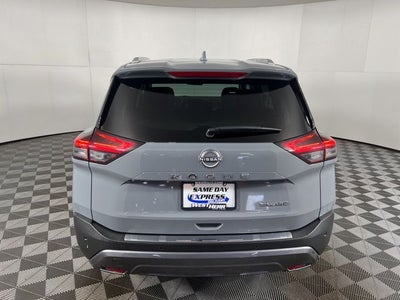 2022 Nissan Rogue SL