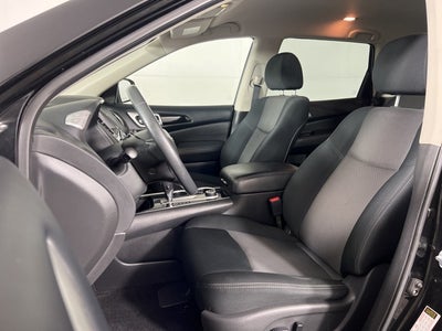 2018 Nissan Pathfinder SV