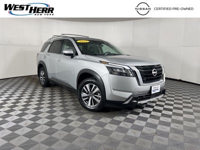2025 Nissan Pathfinder SL