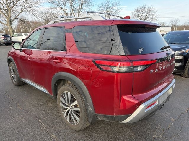2022 Nissan Pathfinder Platinum