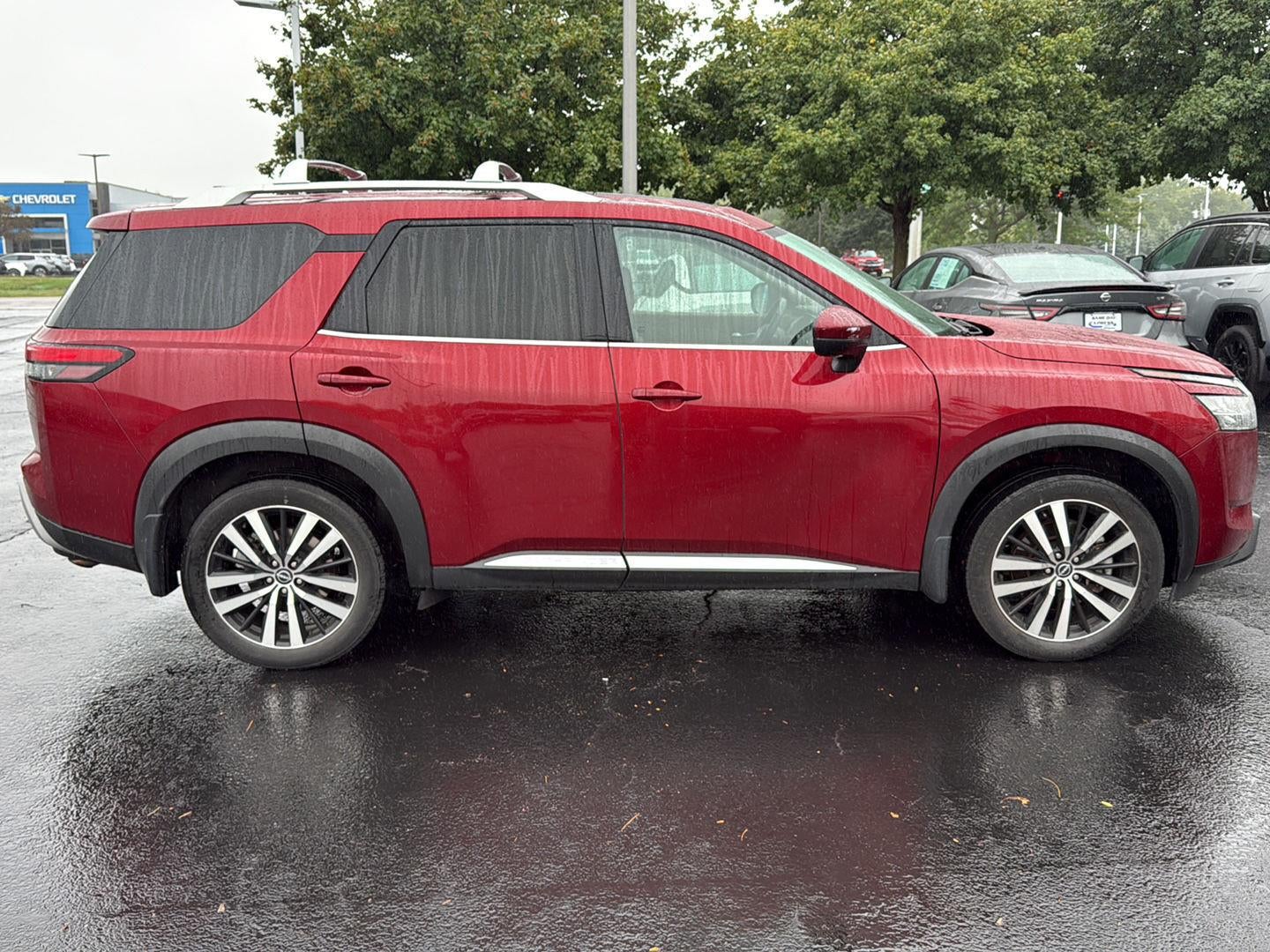 2024 Nissan Pathfinder Platinum