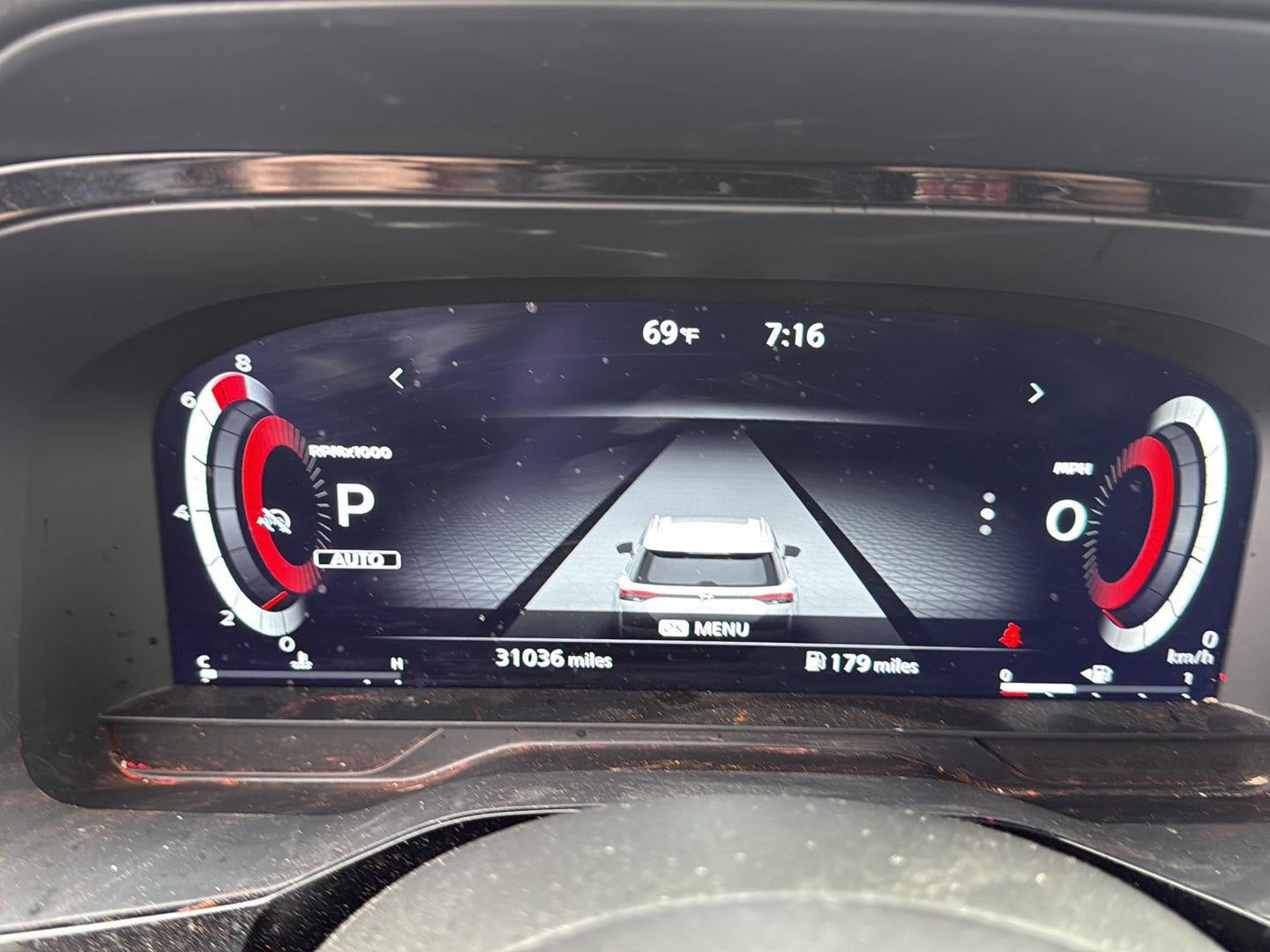 2024 Nissan Pathfinder Platinum