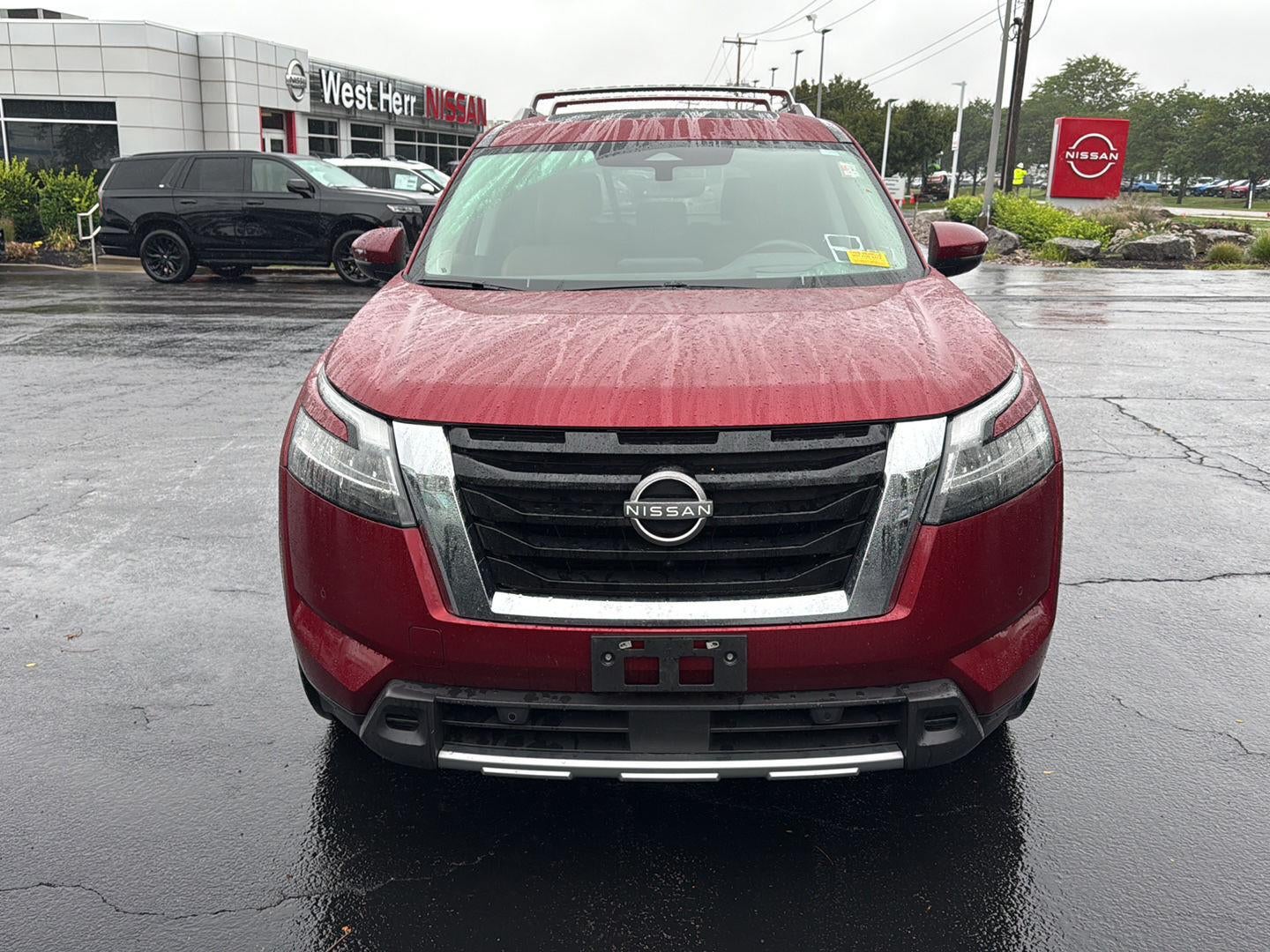 2024 Nissan Pathfinder Platinum