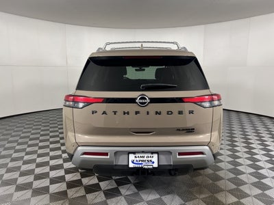 2023 Nissan Pathfinder Platinum