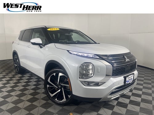 2023 Mitsubishi Outlander SE