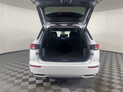 2023 Mitsubishi Outlander SE