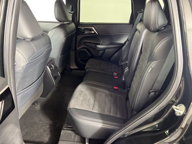 2024 Mitsubishi Outlander SE Black Edition