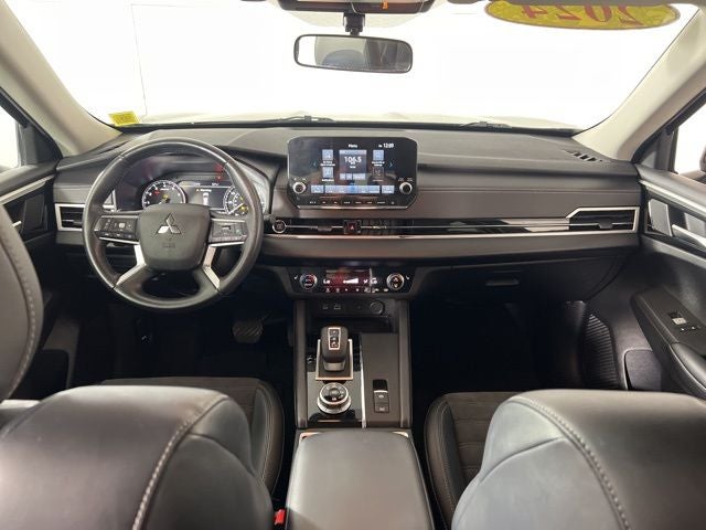 2024 Mitsubishi Outlander SE Black Edition