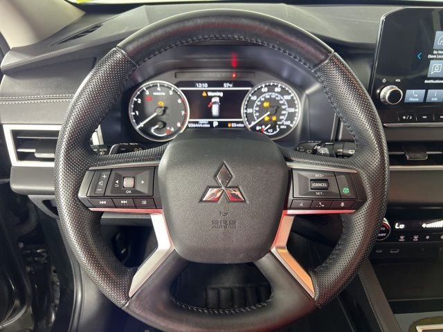2024 Mitsubishi Outlander SE Black Edition