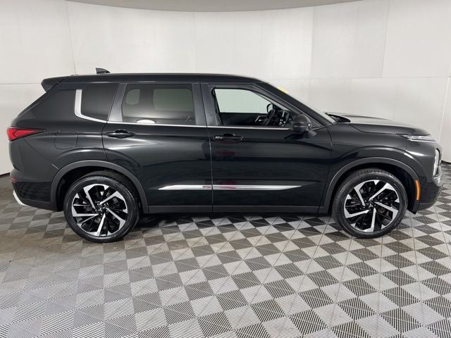2024 Mitsubishi Outlander SE Black Edition